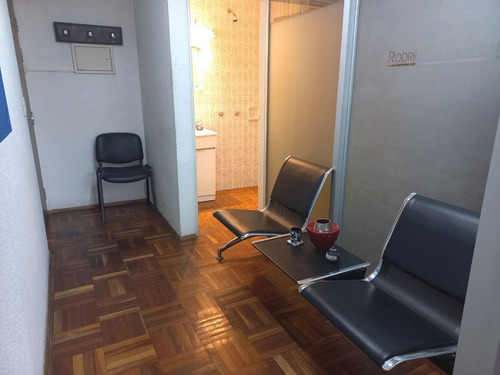 Oficina En Alquiler Ubicado En Centro