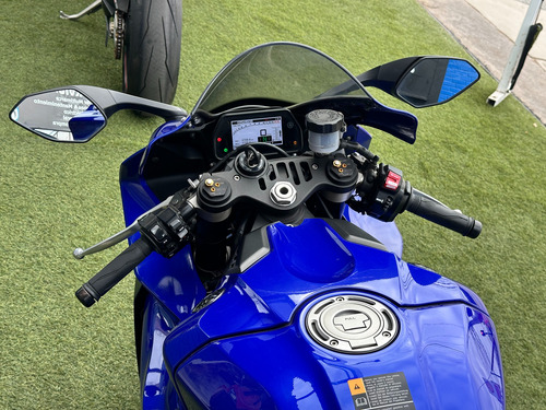Yamaha Yzf R1