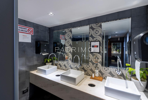 Local Comercial A Pie De Calle De 460m2 En Avenida Presidente Masaryk, Polanco