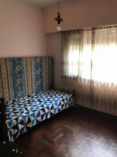 Imagen 5 de 16 de En Venta. 2 Casas Con 3 Dormitorios Cada Una. Patio C/ Parri