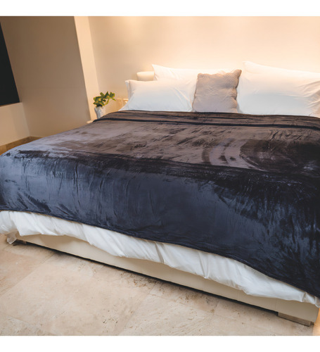 Cobertor Colcha Tamaño Queen Size Ultra Suave Cómoda Y Calida Color Gris Oscuro