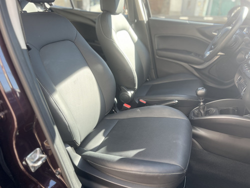 Fiat Cronos 1.8 16v Precision