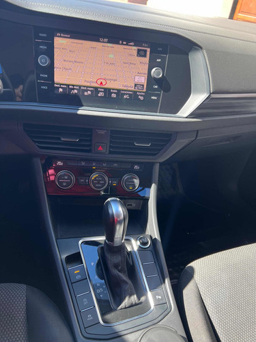 Imagen 8 de 10 de Volkswagen Vento 2019 1.4 Comfortline 150cv At