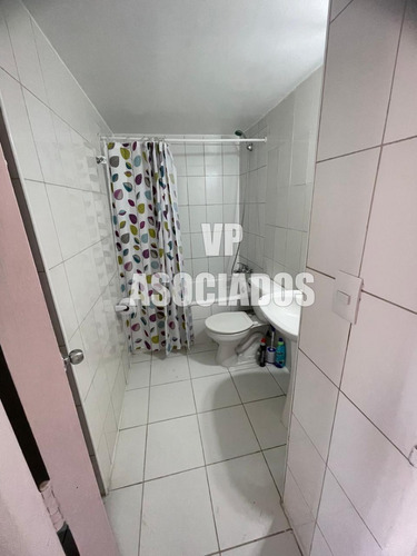 Departamento 2d Y 1b Piso 21 - Metro Ñuble.