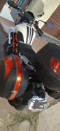 Imagen 14 de 19 de Benelli Tnt 300cc.