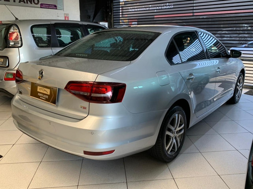 Imagem 4 de 12 de Vw Jetta 1.4 Confortline Tsi