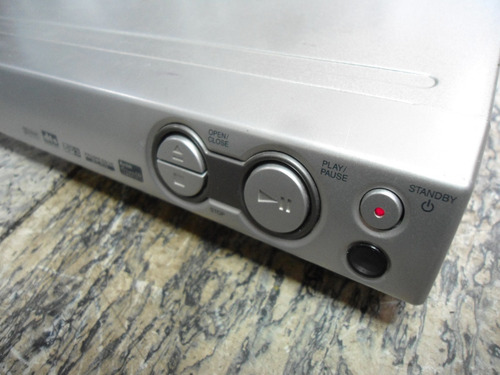 Imagem 2 de 7 de Cd Player Gradiente D-203 - Para Reparo Ou Peças
