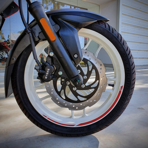 Imagen 2 de 9 de Bajaj Rouser Ns200 2022 - 0 Km