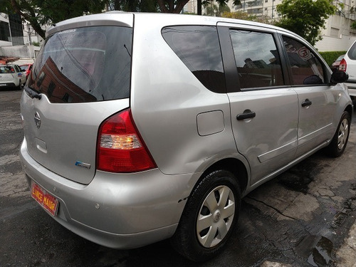 Imagem 7 de 8 de Nissan Livina 1.6 Flex