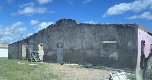Terreno De Esquina Com Escritura