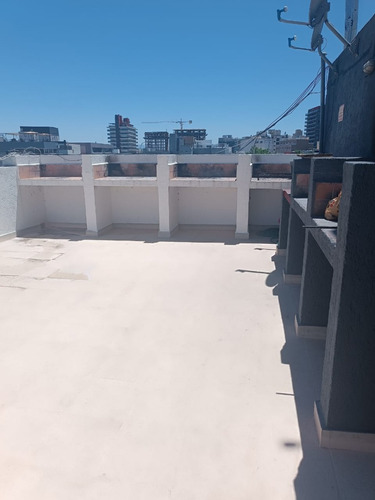 B&s Group Alquila: Departamento De 2 Dormitorios En Edificio Bizantina, Villa Carlos Paz