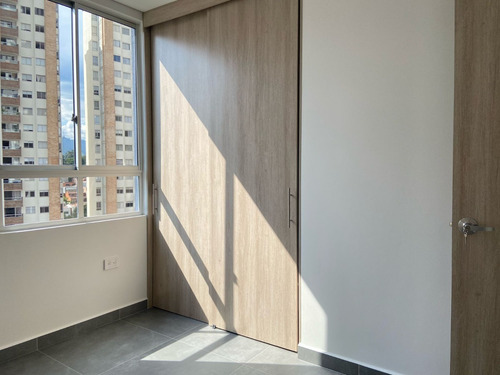 Venta De Apartamento En La Doctora, Sabaneta