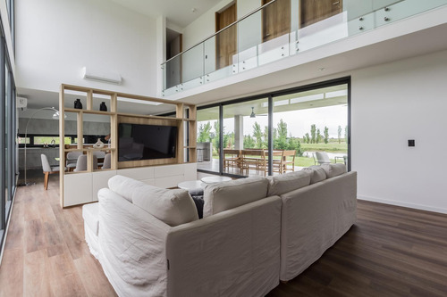 Alquiler Casa 7 Ambientes - Salida Laguna - C/muebles - Chacras De La Reserva