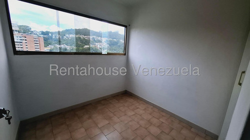 Oportunidad De Alquilar Céntrico Y Cómodo Apartamento En Los Chaguaramos - Mls #25-24036 - Jca