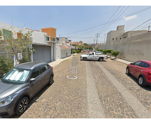 Gran Oportunidad De Inversión - Casa Economica En Venta (remate) - C. Del Puente De Alvarado 231, Carretas, 76050 Santiago De Querétaro, Qro.