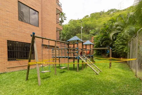 Apartamento En Venta En Aguacatal. Cod V4744