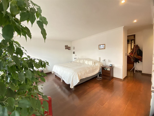 Departamento Penthouse En Venta De 5 Dorm., Alto Las Condes