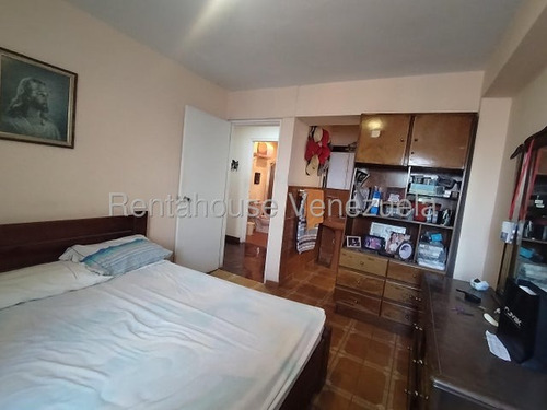 #*25-19622 Amplio Apartamento En Venta En La Urbanizacion El Parque Este De Barquisimeto, Lara. Adelaida Armeya
