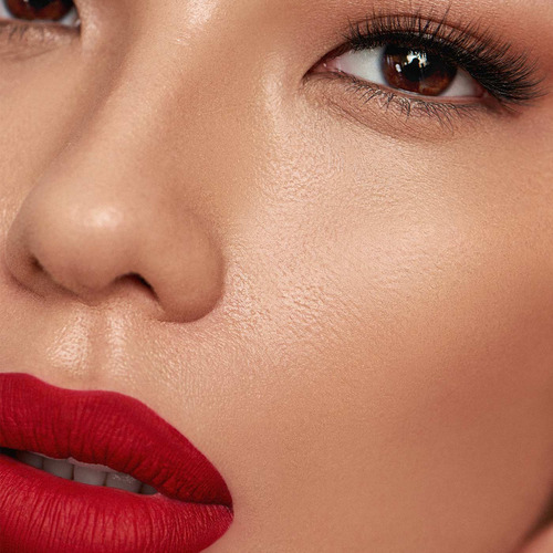 Labial Matte Red Lily Larga Duración Arantza