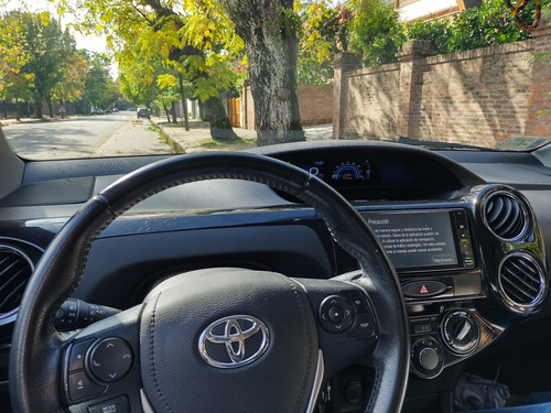 Toyota Etios 1.5 Cross