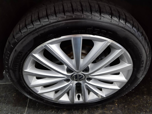 Volkswagen Jetta 2.0 Tsi Highline 211cv Gasolina 4p