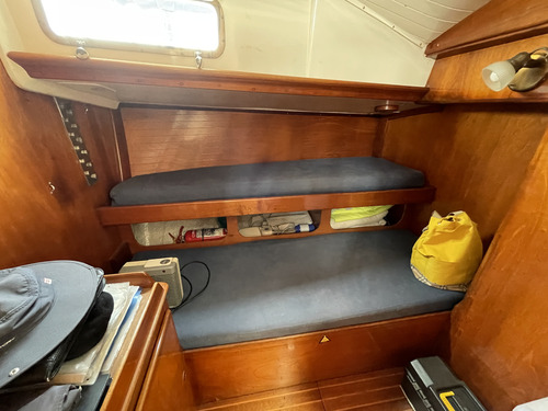 Velero F & C 37 Cabina Alta Volvo Penta 40 Hp Calado 1.50