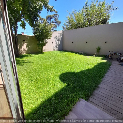 Imagen 18 de 18 de Venta Chalet De 4 Ambientes. Fondo Con Cesped Y Cochera Doble- Villa Ariza - Ituzaingo
