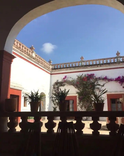 Divina Hacienda En Tequisquiapan, Campanario Tienda De Raya,