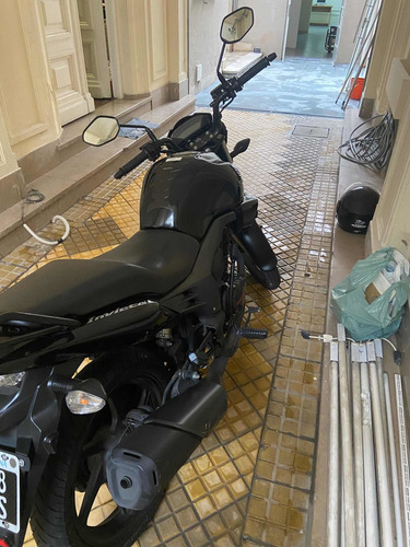 Honda Invicta 2015