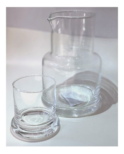 Imagen 2 de 3 de Botellón De Vidrio Con Vaso Tapa