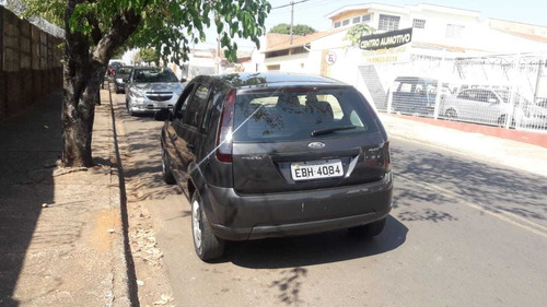 Imagem 6 de 9 de Ford