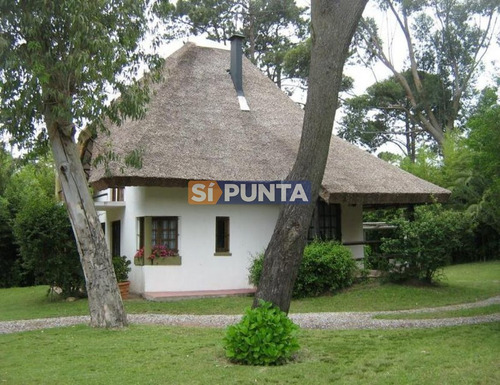 Imagen 1 de 5 de Casa En Alquiler