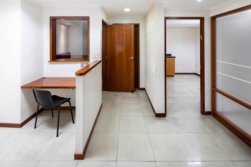 Carla Gonzalez Oficina En Venta En La Urbanizacion Altamira Mls #24-25177 Sc