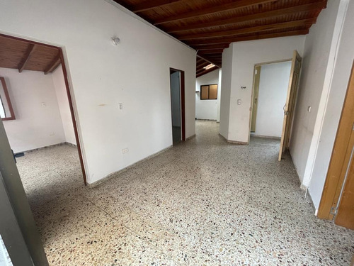 Imagen 10 de 14 de Casa Parque Copacabana Antioquia, 3 Habitaciones, 2 Baños, Balcon