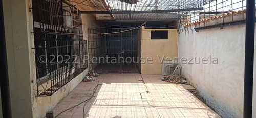 Imagen 13 de 13 de Se Vende Casa En Una De Las Mejores Zonas Residenciales Y Comerciales De La Ciudad. 04165613046. Mls 23-6419