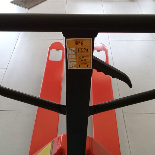 Zorra Carretilla Hidraulica De Carga Pallet Para 2.500 Kg B