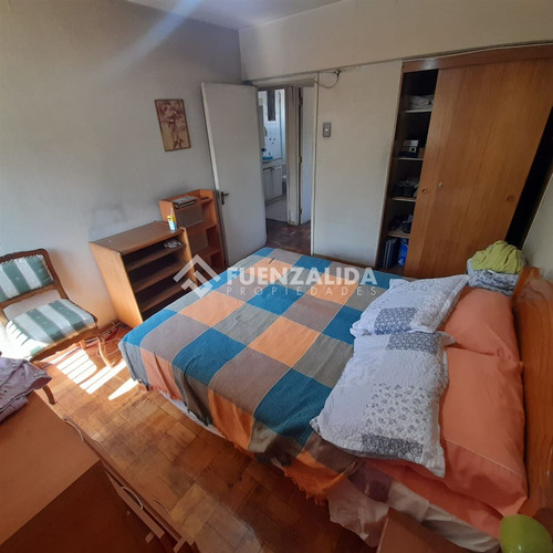 Casa En Venta De 5 Dorm. En Ñuñoa