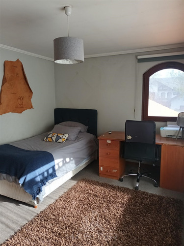Casa En Venta De 5 Dorm. En Los Angeles