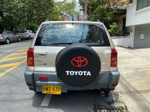 Toyota Rav 2.0 At