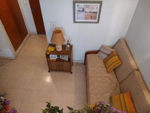 Imagen 8 de 14 de Venta Departamento Con Cochera 1 Amb En Plaza Colón - Dueño