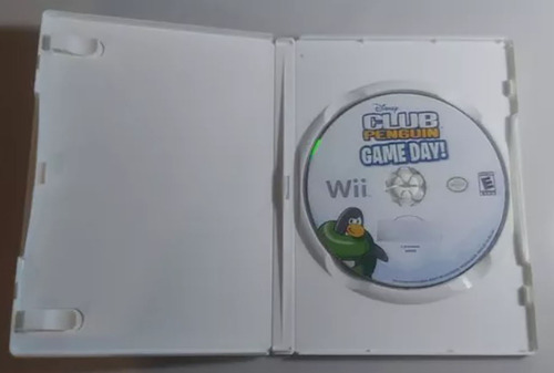 Juego Wii Fisico Disney Club Penguin Game Day (Usado)