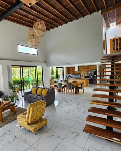 Casa En Venta En Bello Cabecera Municipal. Cod V24084