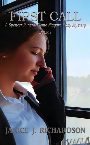 First Call, De Richardson, Janice J.. Editorial Lightning Source Inc, Tapa Blanda En Inglés