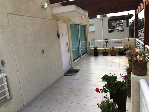 Departamento En Venta De 4 Dorm. En Santo Domingo