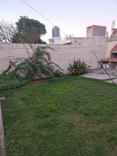 Barrio San Rafael, Se Vende Casa Con Local Comercial