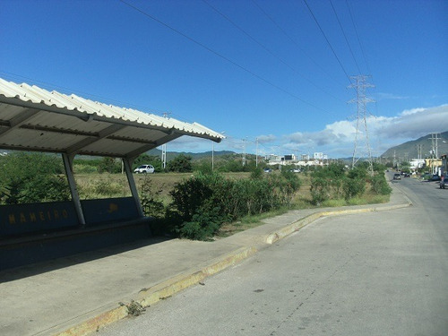Imagen 7 de 12 de Re/max 2mil Vende Terreno En Zona Privilegiada, Sector San Lorenzo - Isla De Margarita