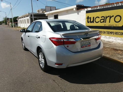 Imagen 2 de 14 de Toyota Corolla