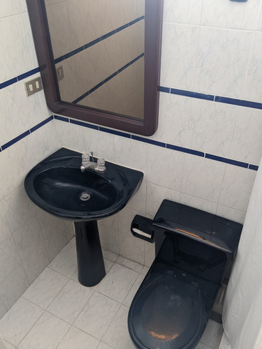 Se Vende Apartamento En La Urbanización Las Salias, San Antonio De Los Altos. Nc