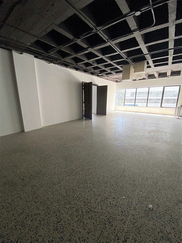 Alquiler De Local Comercial En Naco De 1,534 M2