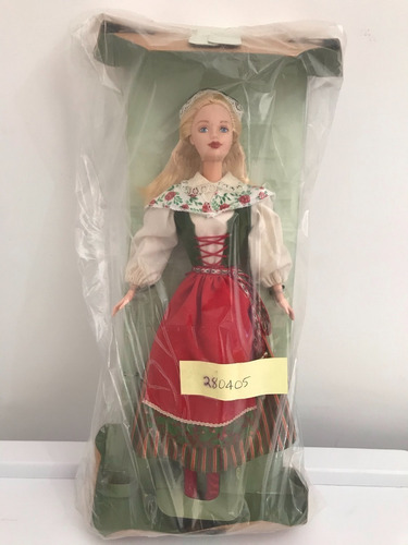 Imagem 4 de 5 de Swedish Barbie Doll